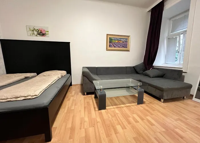 Central 1Br Apt-Near Danube River!